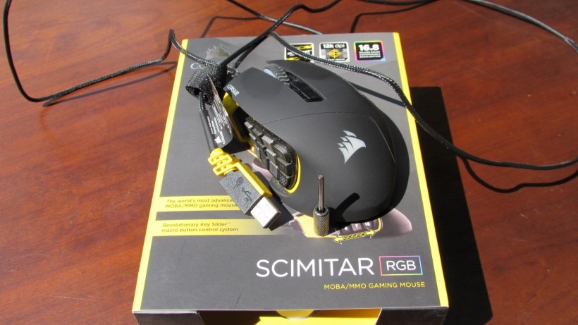 Samtykke maksimere Muskuløs Corsair Scimitar RGB Review: A Good Non-MOBA/MMO Mouse