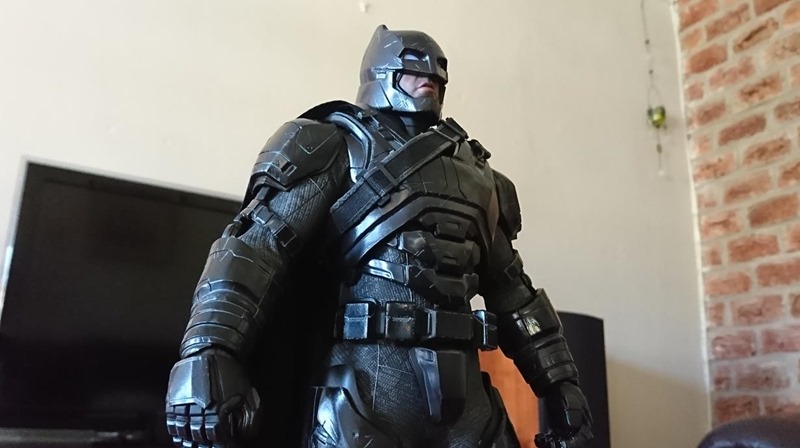 Black chrome Batman (1)