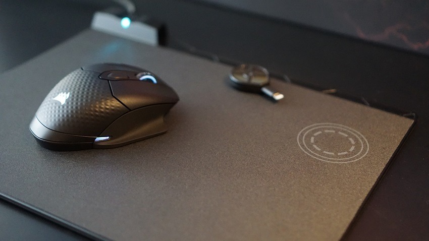 Corsair concept zeus will wirelessly charge your mouse 2