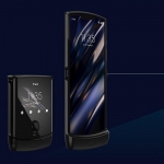 Test reveals Motorola Razr breaking after 27 000 folds