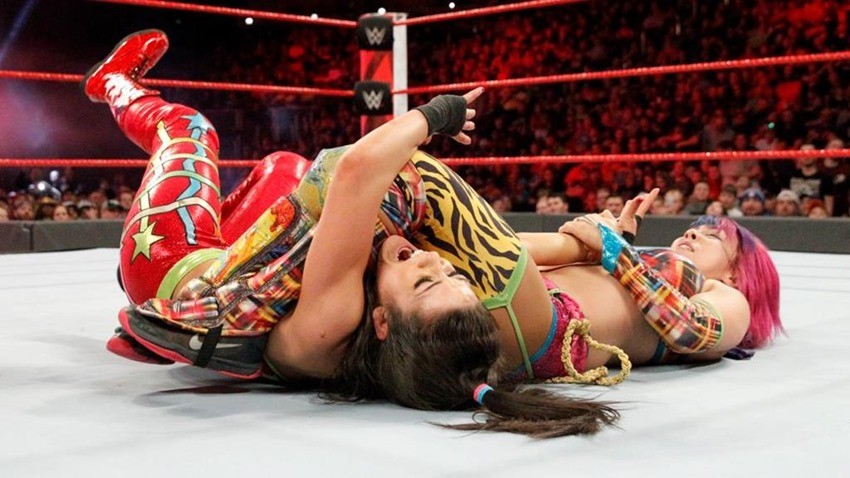 RAW February 05 (7)