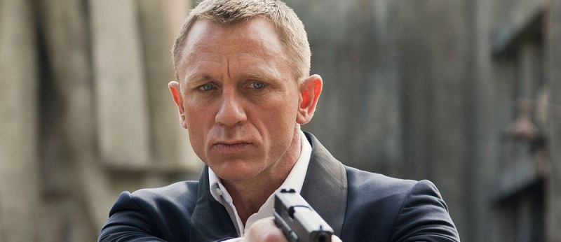 Danny Boyle confirmed as director for Bond 25