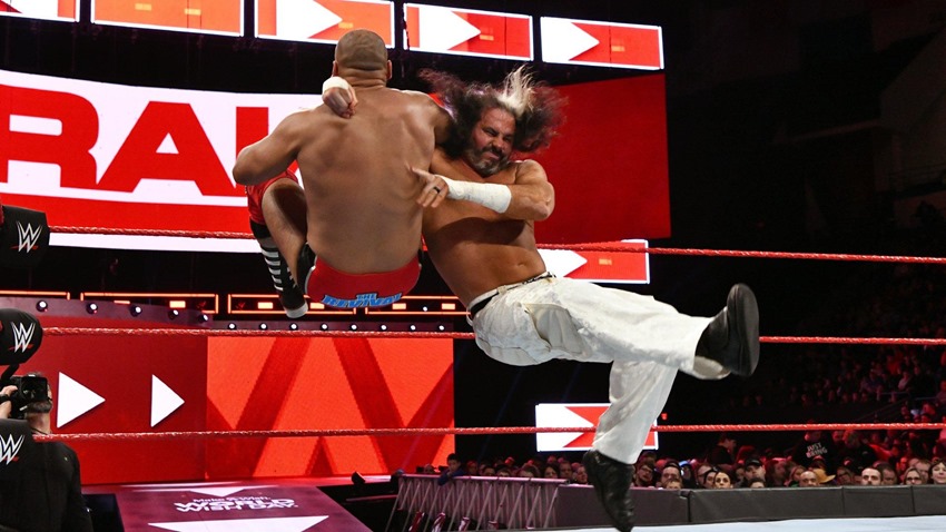 RAW April 16 (6)