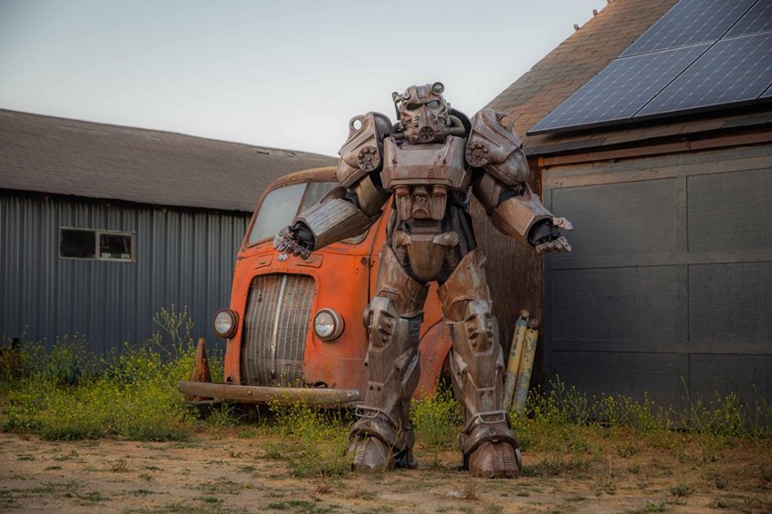 Fallout 4 Replica T 60 Power Armour Cosplay Is Ready For The Apocalypse