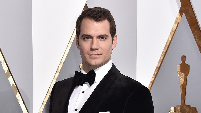 Henry Cavill cast as Geralt in Witcher Netflix series