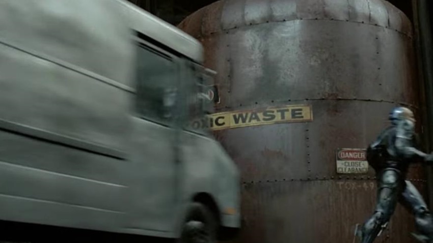 Robocop toxic waste (5)