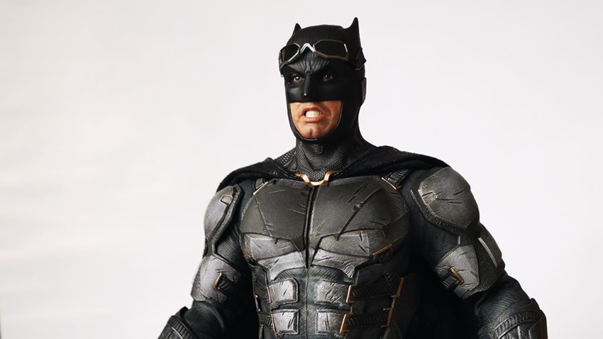 Hot Toys MMS 432 Justice League Batman Tactical Batsuit Review – Bat in  Black