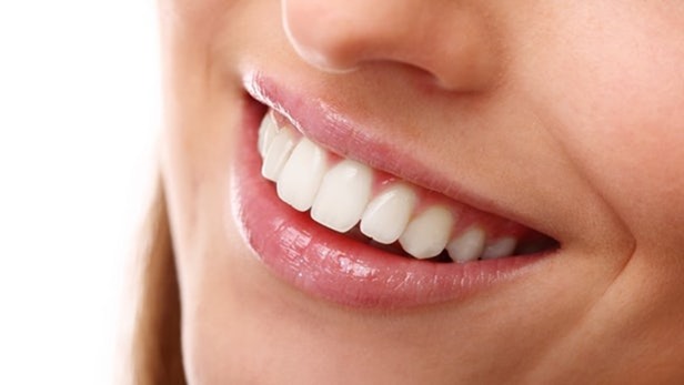 titanium-dioxide-teeth-whitening-1