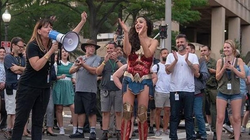 WonderWoman1988_setpic_2