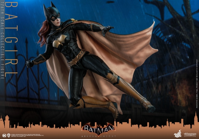 Hot Toys Batgirl is ready to kick some Joker butt