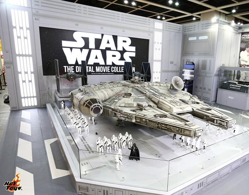 Hot Toys Millennium Falcon (4)