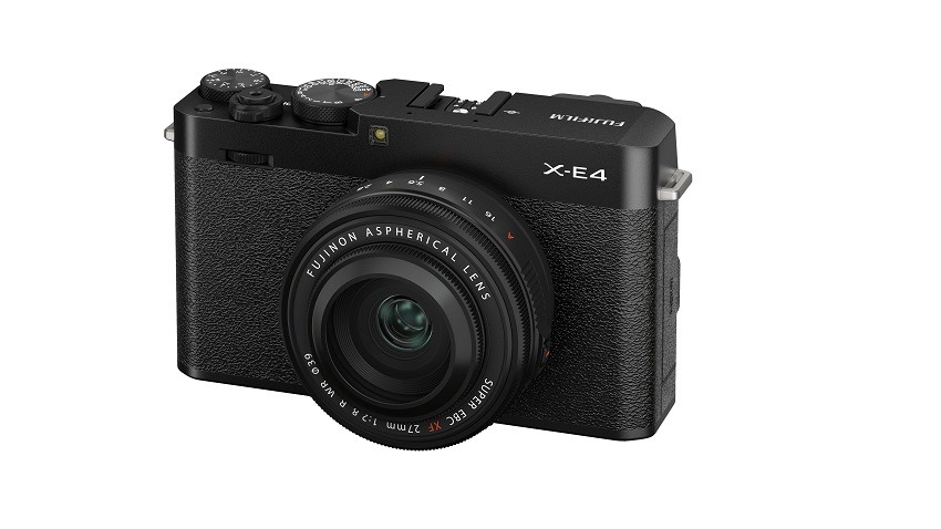 X-E4 Black 14