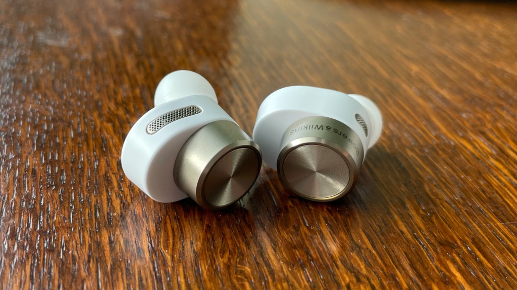 Bowers and-Wilkins PI7 earbuds are the best Bluetooth Wireless Headphones for mobile phones