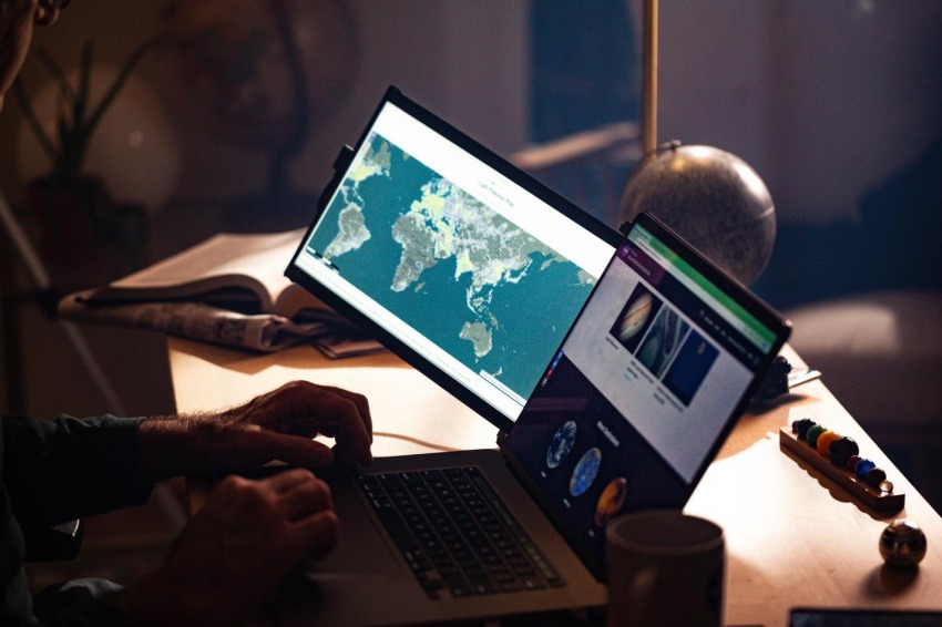 Turn Your Laptop into a Super Workstation CriticalHit