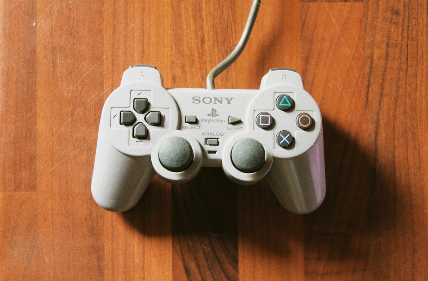 PlayStation クリスタル・ホワイト mixcollage-19-sep-2024-04-09-